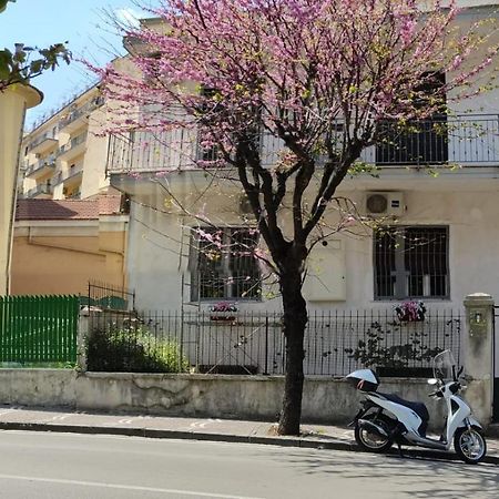 L'Acchiappasogni Casa Vacanze Кастелламмаре-ди-Стабия Экстерьер фото